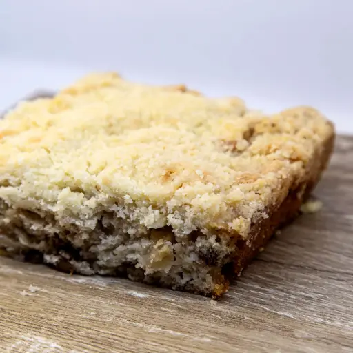 Torta de Manzana con Nuez (porción)